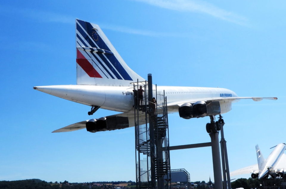 Muzeum techniki w Sinsheim i Concorde na dachu